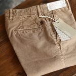 INCOTEX SLACKS（インコテックススラックス）1ST603 SLIM FIT スリムフィット TRICOCHINO STRETCH ガーメントダイ  ストレッチ コットントラウザー チノパンツ BEIGE (ベージュ・523) 2017 秋冬新作のイメージ