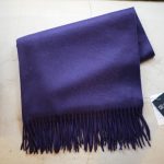 Johnstons (ジョンストンズ) WA56 STOLE Cashmere 100% カシミア 大判 ストール ROYAL PURPLE (ロイヤルパープル・SD7119) Made in Scotland (スコットランド製) 2017 秋冬新作のイメージ