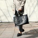 Cisei × 山本製鞄 (シセイ × 山本製鞄) Crocodile Tote Bag Large (クロコダイル トートバッグ ラージ) Large Crocodile Leather (ワニ革) ラージクロコダイル トート バッグ BLACK(ブラック),NAVY(ネイビー),BROWN(ブラウン) Made in Japan (日本製)のイメージ