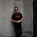 FIXER “FTS-02” Print Crew Neck T-shirt “BLACK × RED”のイメージ