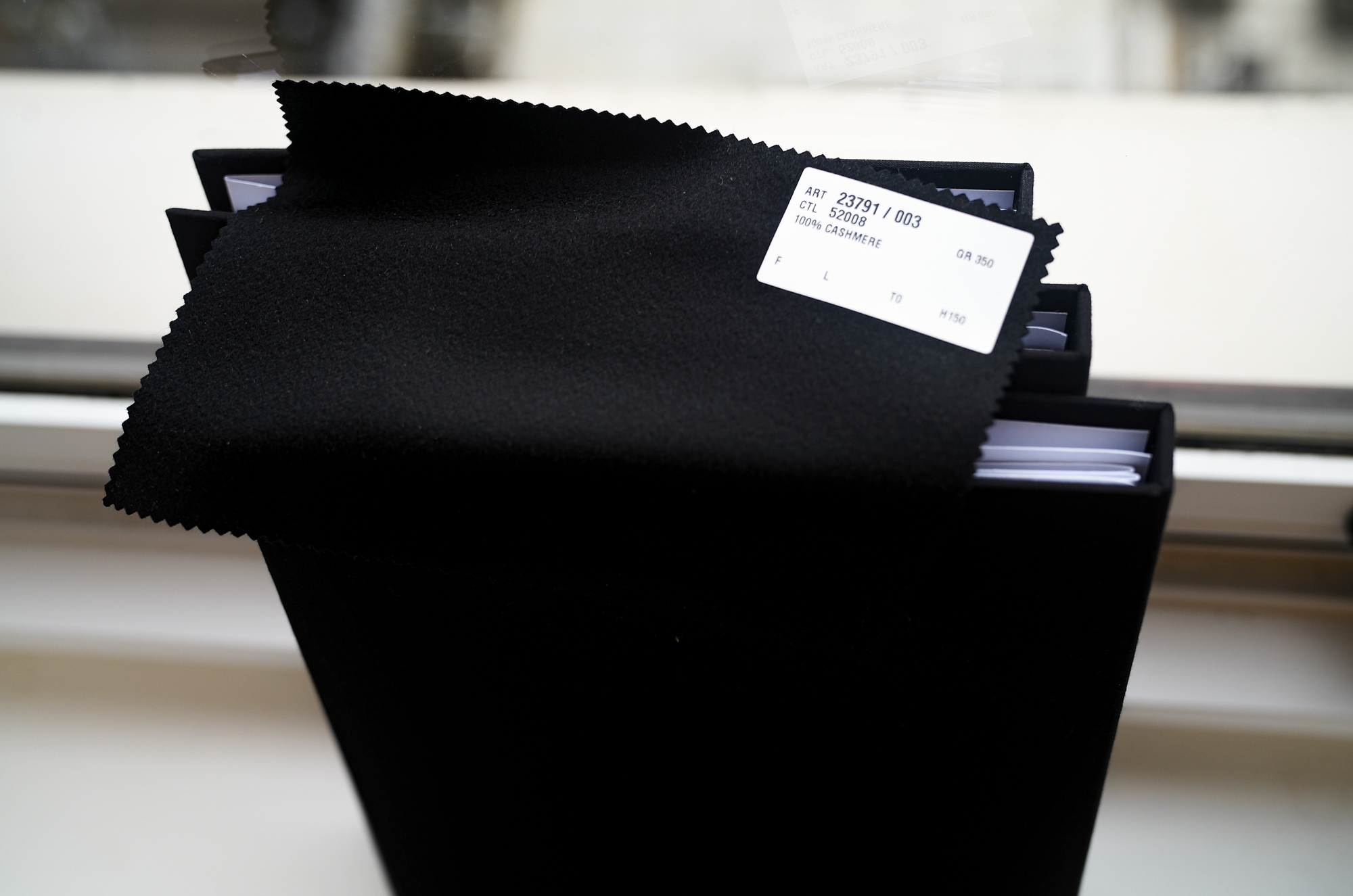 BELVEST(ベルベスト) JACKET IN THE BOX (ジャケットインザボックス) CASHMERE カシミヤ ジャケット BLACK (ブラック・003) Made in italy (イタリア製) 2024秋冬 【ご予約開始】 愛知 名古屋 Alto e Diritto altoediritto アルトエデリット カシミヤジャケット 限定