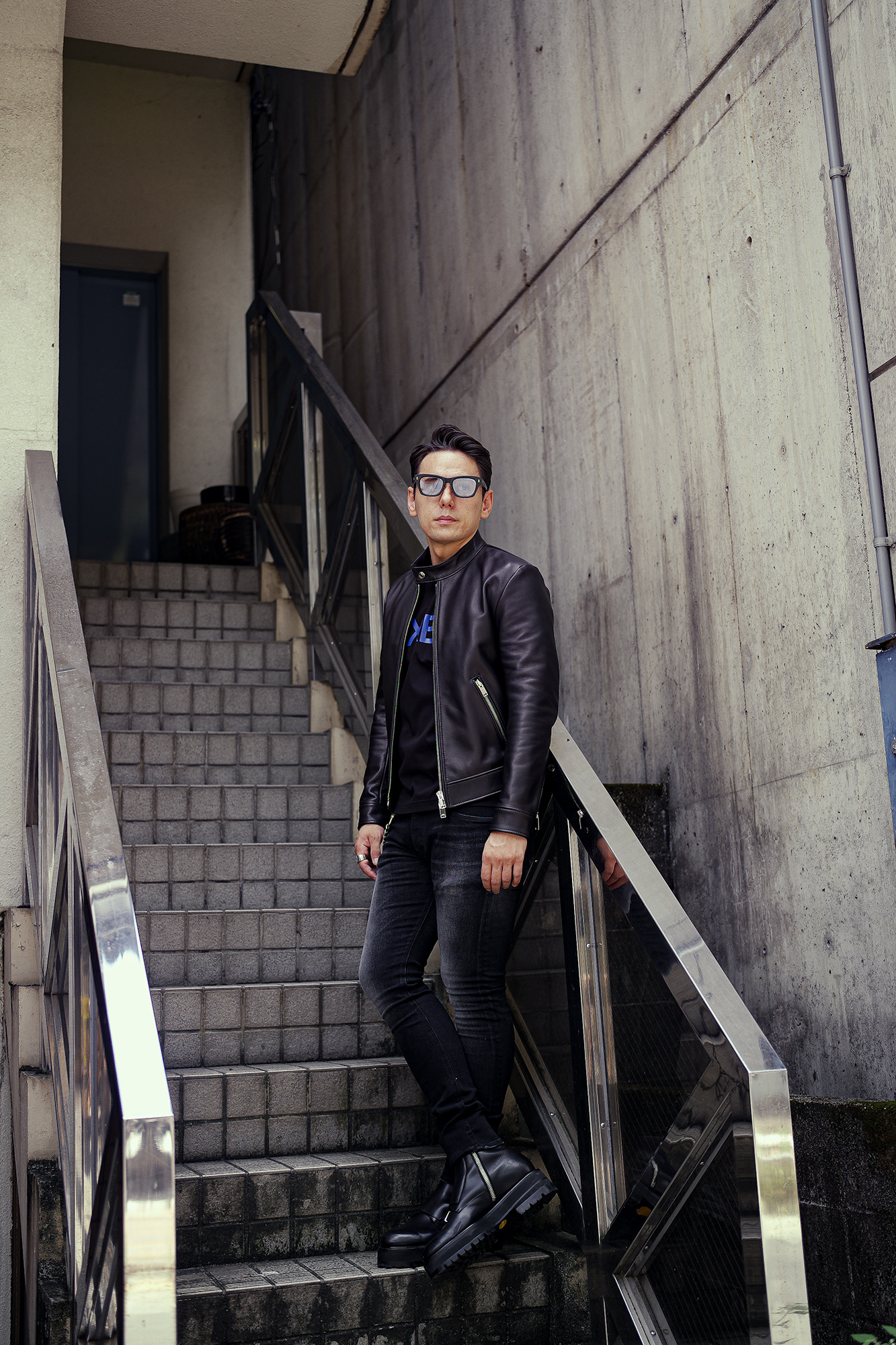 FIXER × CASABLANCA SPECTACLES "SUBPOP" 925 SILVER MATTE BLACK // FIXER "F0" SINGLE RIDERS Cow Leather BLACK // FIXER "FTS-02" Print Crew Neck T-shirt BLACK × BLUE // ISAMU KATAYAMA BACKLASH × FIXER "FIX-2117-02" Stretch Skinny Denim Pants BLACK // FIXER "FBT-01" TRIPLE STRAP BOOTS BLACK // FIXER "FIXER LOGO RING" 925 STERLING SILVER // FIXER "ILLUMINATI EYES RING" 925 STERLING SILVER // FIXER "FWC-01" ILLUMINATI EYES WALLET CHAIN 2CLIP 925 STERLING SILVER フィクサー カサブランカスペクタクルス サブポップ 925シルバー エフゼロ シングルライダース カウレザー ブラック ブルー フィクサーロゴTシャツ イサムカタヤマバックラッシュ デニムパンツ トリプルストラップブーツ フィクサーロゴリング イルミナティアイズリング イルミナティアイズウォレットチェーン 愛知 名古屋 Alto e Diritto altoediritto アルトエデリット