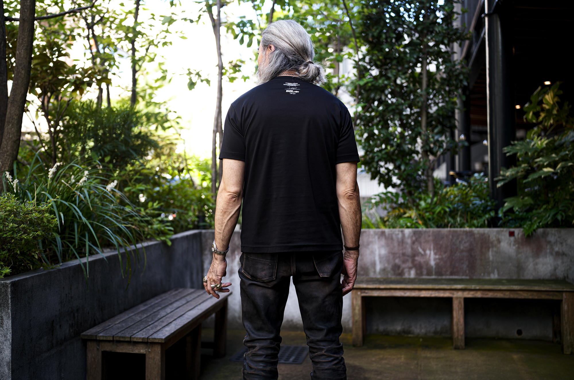 ISAMU KATAYAMA BACKLASH The Line "T-268" Crew Neck T-shirt BLACK 2025春夏 【ご予約開始】 イサムカタヤマバックラッシュ クルーネックTシャツ スーピマコットン 半袖Tシャツ ブラック 愛知 名古屋 Alto e Diritto altoediritto アルトエデリット