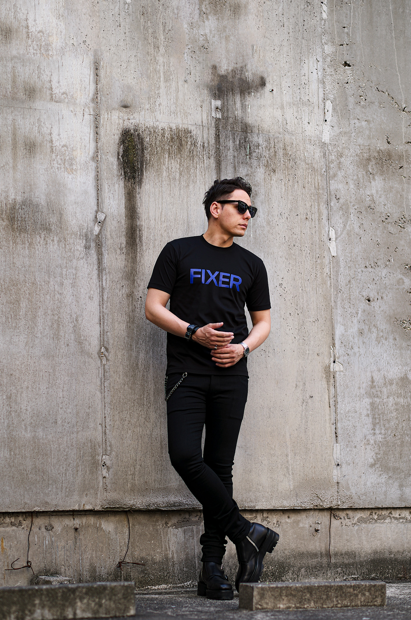 FIXER (フィクサー) FTS-02 FIXER Print Crew Neck T-shirt プリント Tシャツ BLACK × BLUE (ブラック × ブルー)  【ご予約開始】【2024.9.30(Mon)～2024.10.13(Sun)】フィクサー エフティーエス02 プリントクルーネック Tシャツ ブラック ブルー 青 東京限定 愛知 名古屋 Alto e Diritto altoediritto アルトエデリット