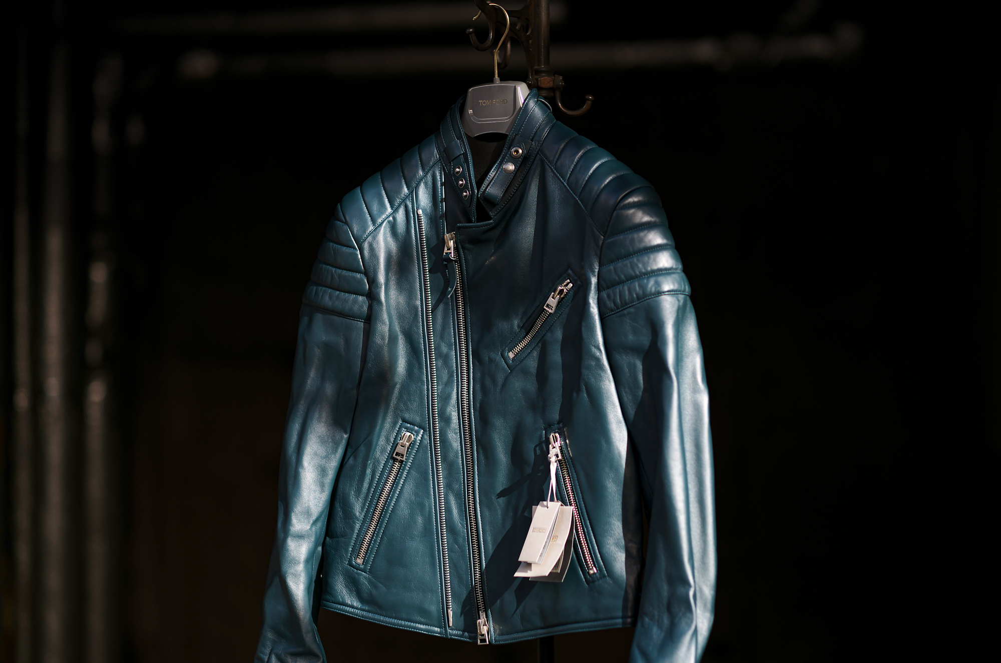 TOM FORD GRAIN LEATHER ZIP BIKER DARK TEAL 2024AW トムフォード グレインレザー ジップバイカー ダークティール ダブルライダース　セミダブルライダース　レザージャケット ライダースジャケット 愛知 名古屋 Alto e Diritto altoediritto アルトエデリット 新色 入荷