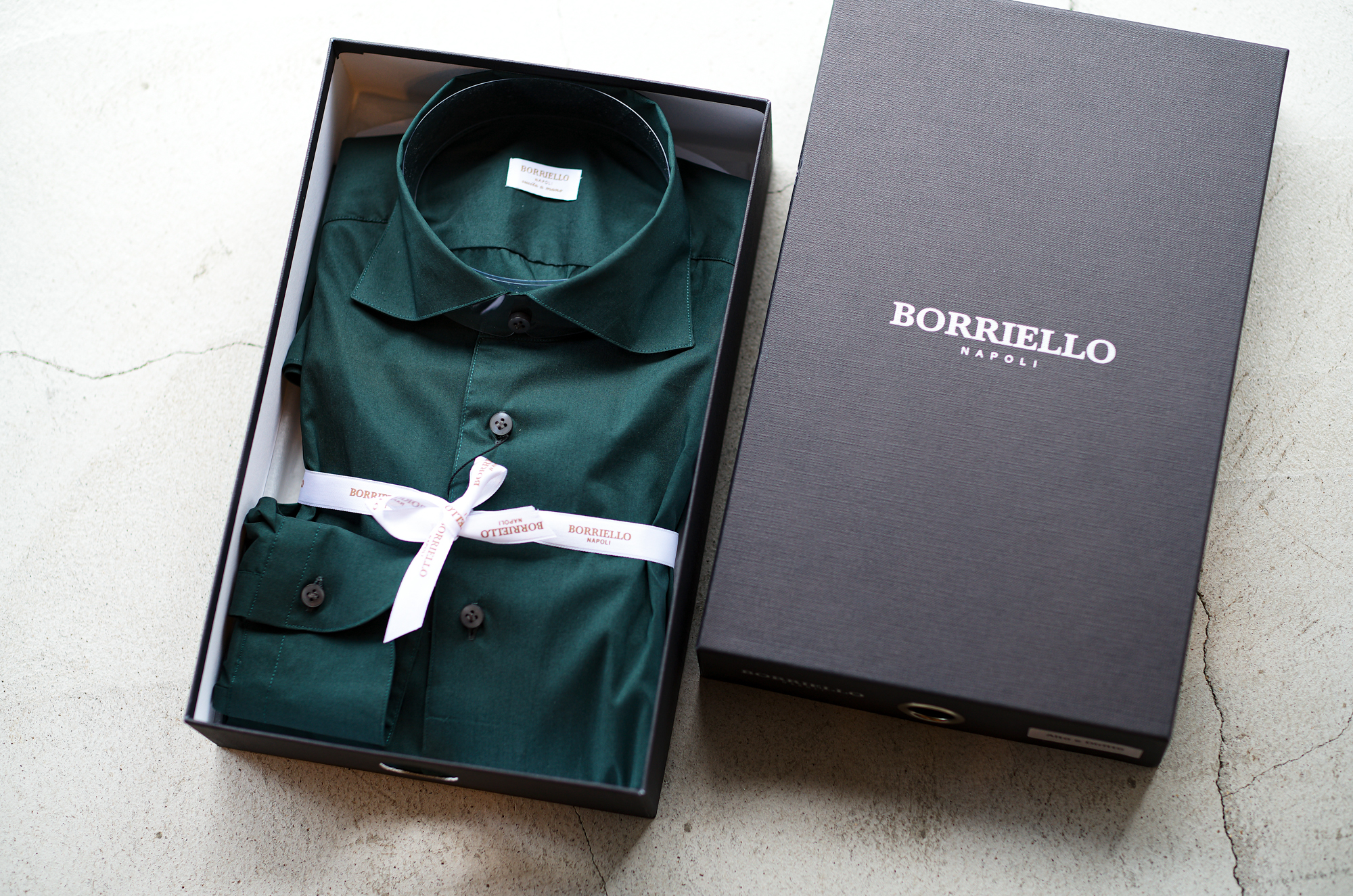 BORRIELLO "MADE TO MEASURE" NEW YORK Popeline Stretch GREEN 2025 ボリエッロ ストレッチコットン ブロード ワンピースカラー シャツ グリーン・12 愛知　名古屋 Alto e Diritto altoediritto アルトエデリット