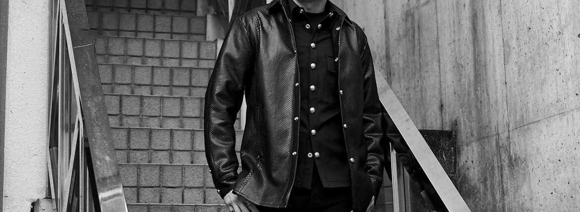 ISAMU KATAYAMA BACKLASH The Line (イサムカタヤマ バックラッシュ ザ・ライン) PYTHON LEATHER SHORT COAT No.T-256AL (パイソン ショートコート) 925 STERLING SILVER (925 スターリングシルバー) パイソンレザー ショートコート BLACK (ブラック) MADE IN JAPAN (日本製) 愛知 名古屋 Alto e Diritto altoediritto アルトエデリット レザーコート パイソンコート