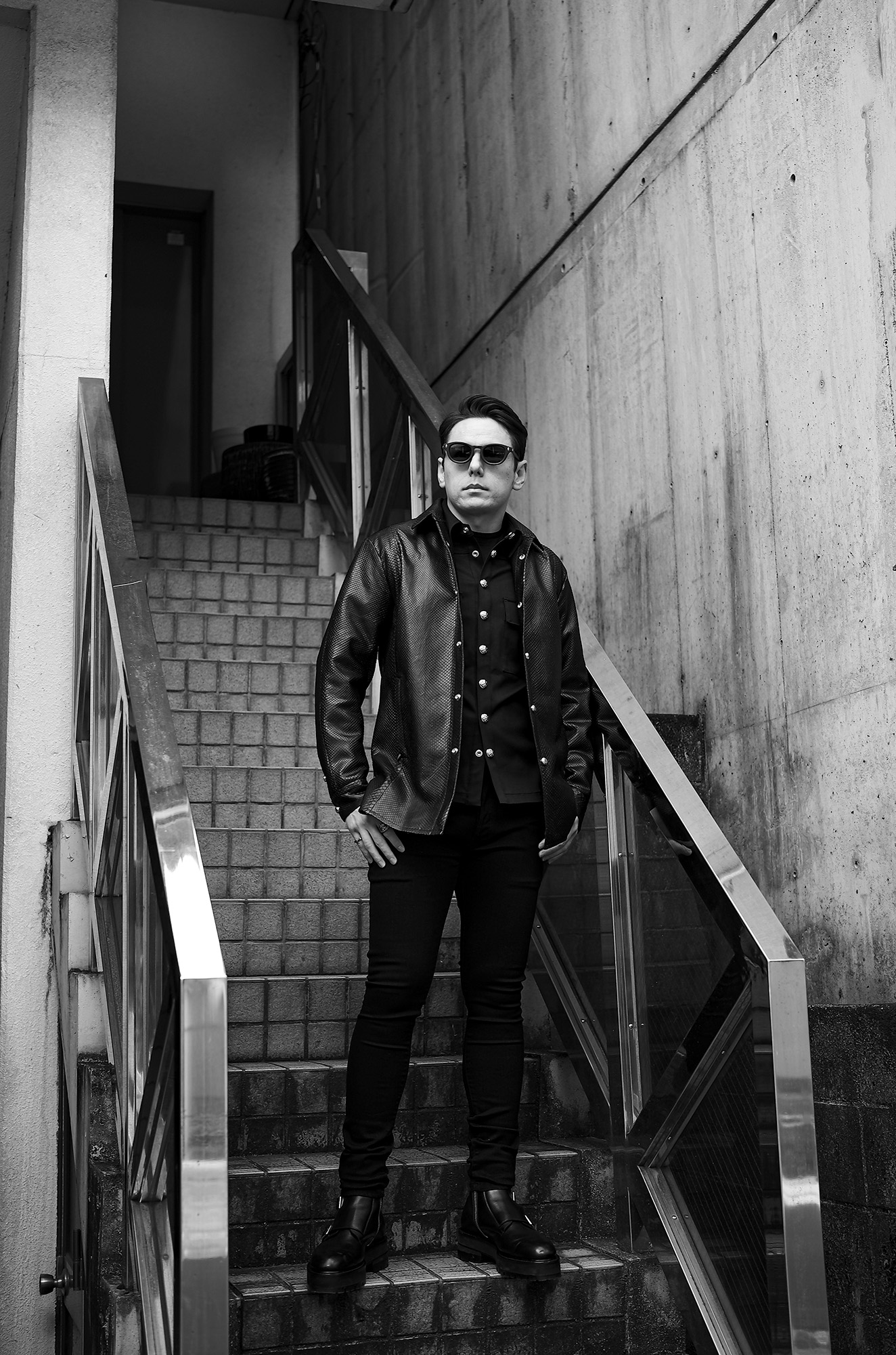 ISAMU KATAYAMA BACKLASH The Line (イサムカタヤマ バックラッシュ ザ・ライン) PYTHON LEATHER SHORT COAT No.T-256AL (パイソン ショートコート) 925 STERLING SILVER (925 スターリングシルバー) パイソンレザー ショートコート BLACK (ブラック) MADE IN JAPAN (日本製) 愛知 名古屋 Alto e Diritto altoediritto アルトエデリット レザーコート パイソンコート