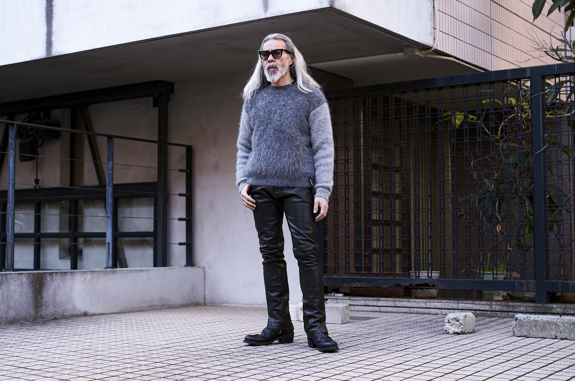 ISAMU KATAYAMA BACKLASH 1254-08 ITALY SHOULDER GARMENT DYED LEATHER PANTS BLACK 2025AW【ご予約開始】 イサムカタヤマバックラッシュ 愛知 名古屋 Alto e Diritto altoediritto アルトエデリット