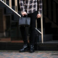 ACATE × cuervo bopoha (アカーテ × クエルボ ヴァローナ) KARIF MINI (カリフミニ) SHRINK LEATHER (シュリンクレザー) トートバッグ レザーバッグ NERO × GOLD(ネロ×ゴールド) , BORDEAUX × GOLD(ボルドー×ゴールド) , GREEN × GOLD(グリーン×ゴールド) , TAUPE × GOLD(トープ×ゴールド) , NERO × SILVER(ネロ×シルバー) , BORDEAUX × SILVER(ボルドー×シルバー) , GREEN × SILVER(グリーン×シルバー) , TAUPE × SILVER(トープ×シルバー) MADE IN ITALY (イタリア製) 2025【ご予約受付中】のイメージ
